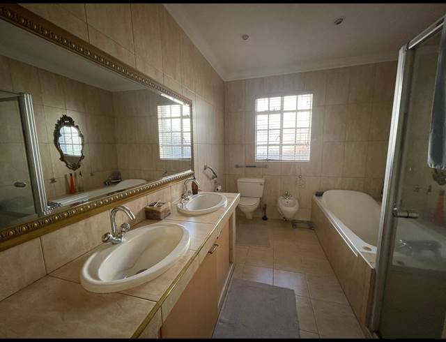 3 BEDROOM TOWNHOUSE FOR SALE IN THREE RIVERS PROPER